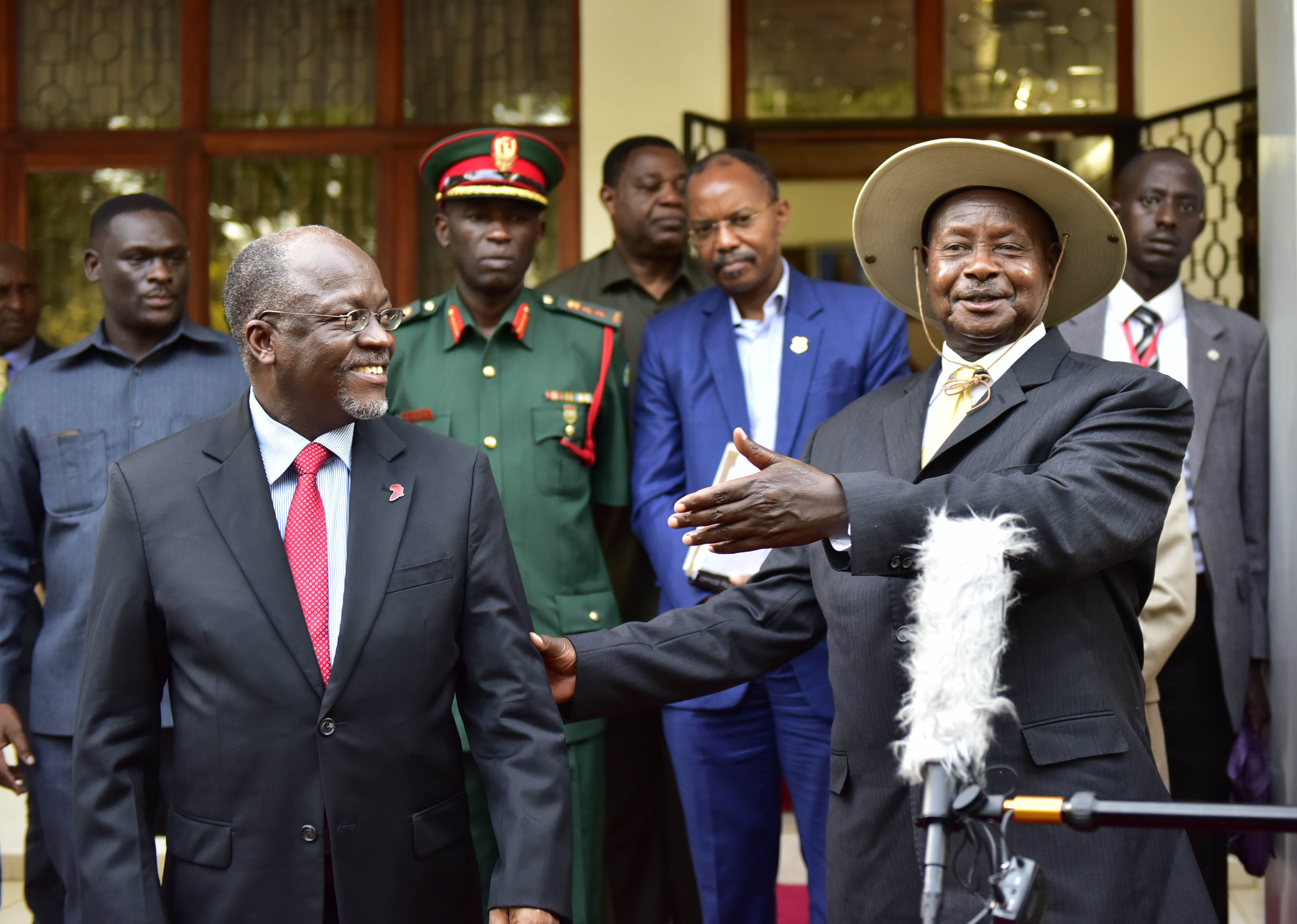 Museveni, Magufuli